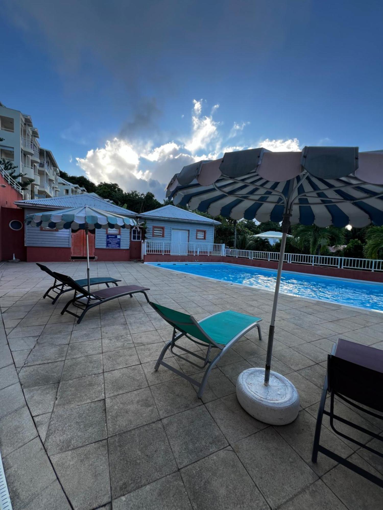 Ananas Premium - Sejour Detente T2 Vue Mer Avec Balcon Prive A Tartane ลา ทรินิเต ภายนอก รูปภาพ