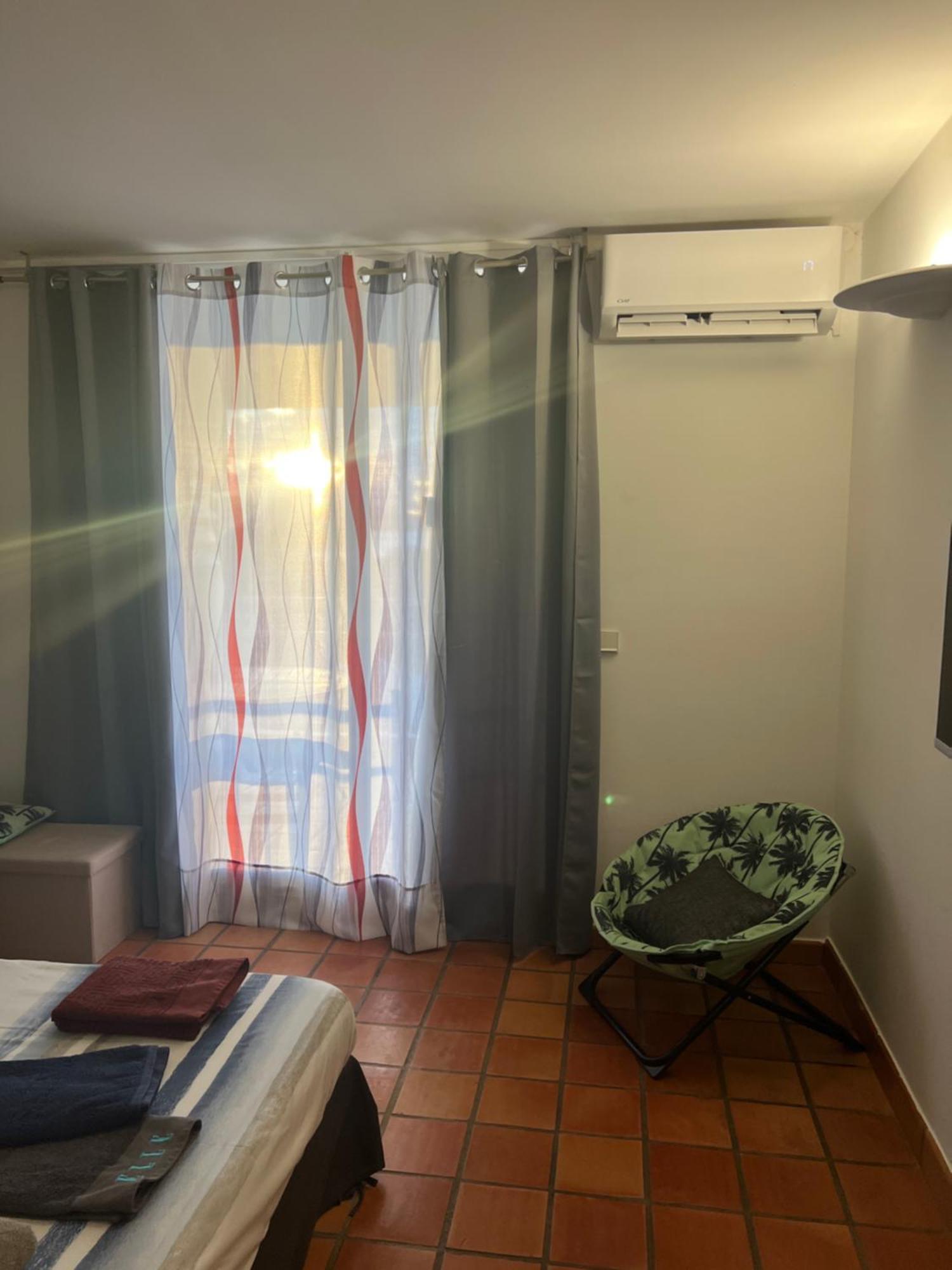 Ananas Premium - Sejour Detente T2 Vue Mer Avec Balcon Prive A Tartane ลา ทรินิเต ภายนอก รูปภาพ